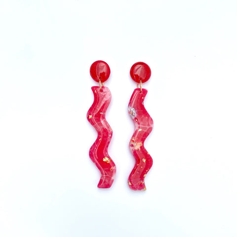WIGGLE Pink Red dangly earrings